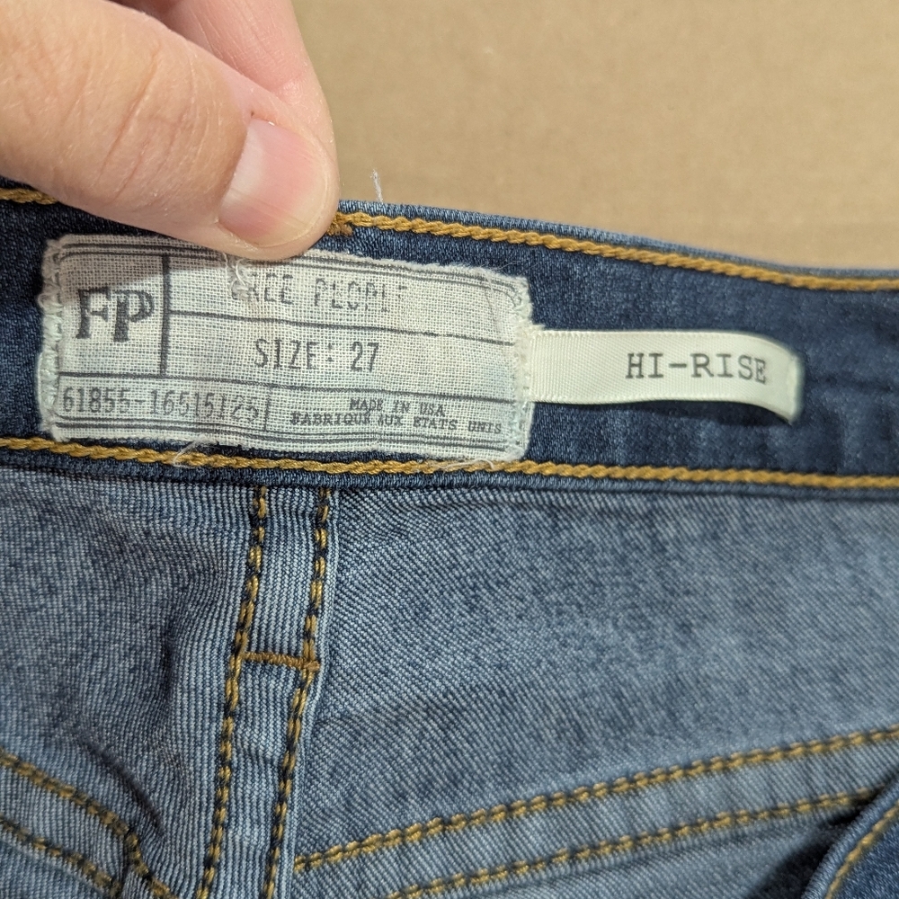 Free People Dark Wash Hi-rise Blue Jeans Denim Size 27 *GUC